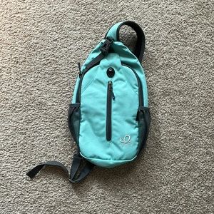 Water fly crossbody bag